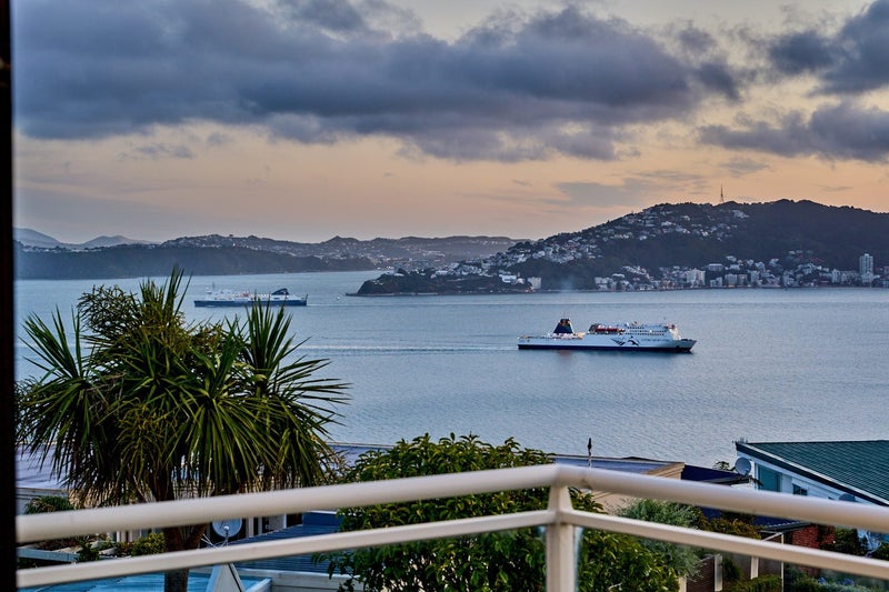 25 Rama Crescent, Khandallah, Wellington - Carousel 2