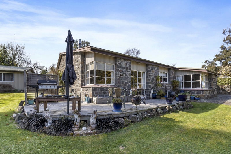 10 Claremont Road, Gleniti, Timaru - Carousel 1