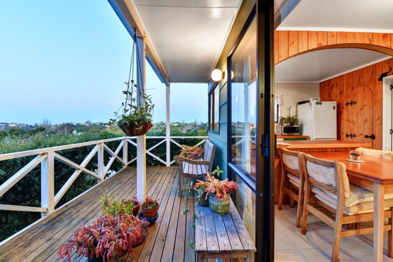 12B Polkinghorne Drive, Manly, Whangaparaoa - Carousel 1