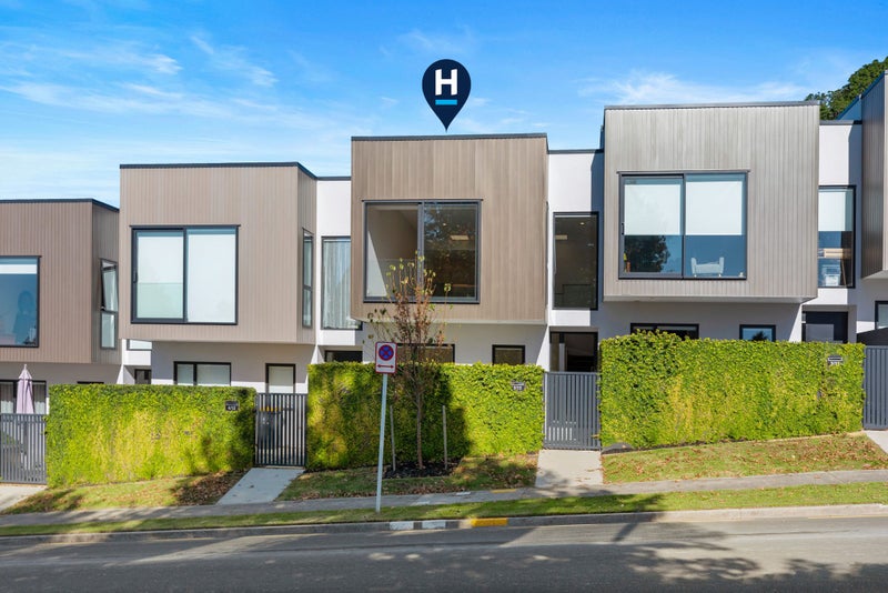 3/12 Westmorland Rise, Bethlehem, Tauranga - Carousel 1