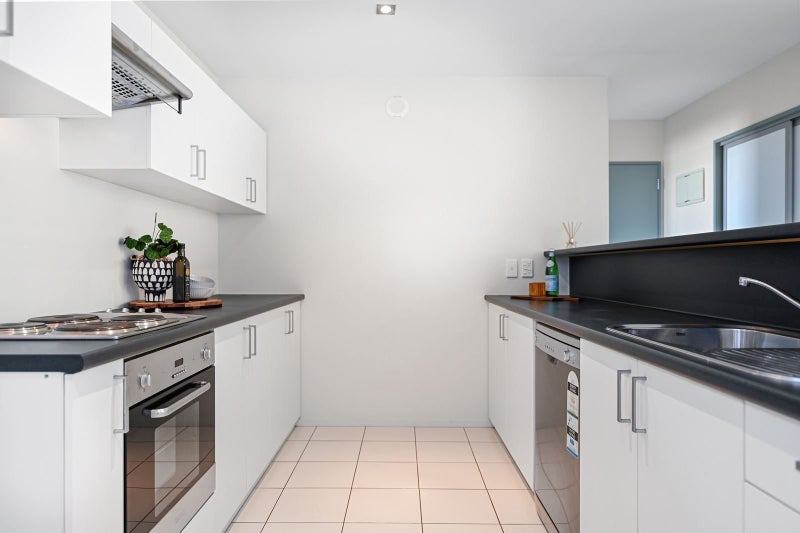 17/14 Brougham Street, Addington, Christchurch - Carousel 1