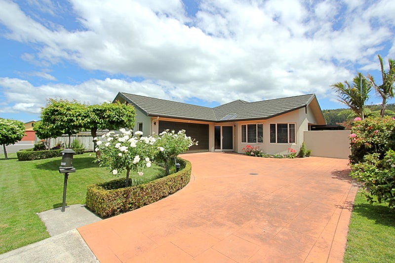 4 Irene Mooney Place, Greenmeadows, Napier - Carousel 1