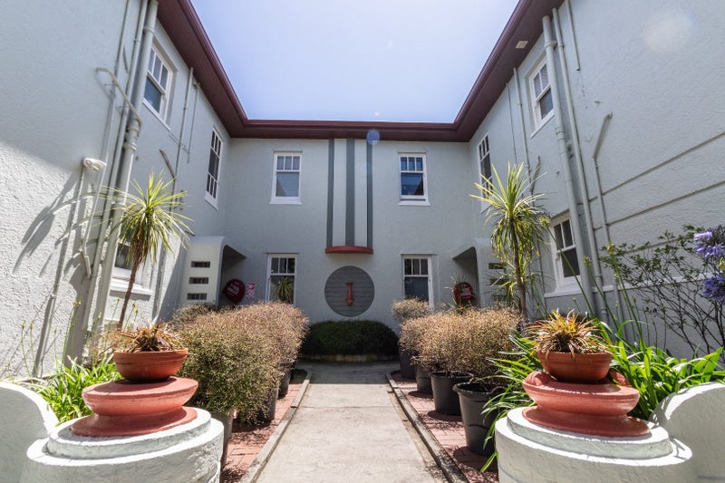 1/11 Dufferin Street, Mount Cook, Wellington - Carousel 1