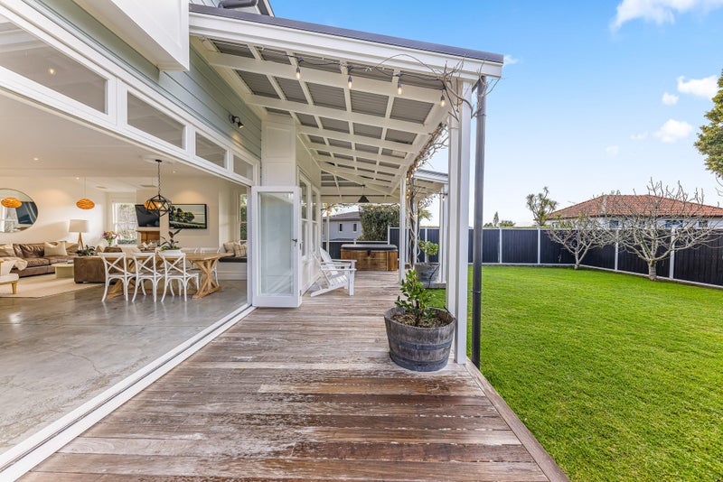 65A Kowhai Road, Mairangi Bay, Auckland - Carousel 2