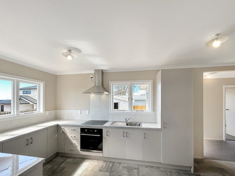16 No 1 Road, Te Puke, Te Puke - Carousel 2