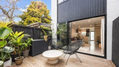 1/7 Patterson Street, Sandringham, Auckland - Carousel 1