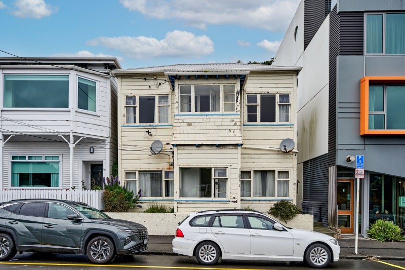 68 Oriental Parade, Oriental Bay, Wellington - Carousel 1