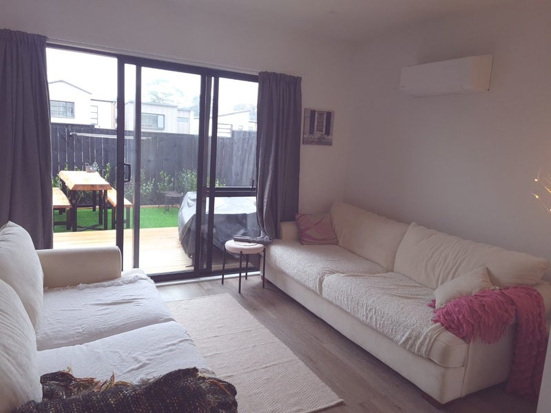 13 Kiato Lane, Flat Bush, Auckland - Carousel 2