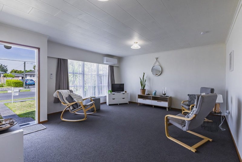10 Trevelyan Street, Onekawa, Napier - Carousel 2