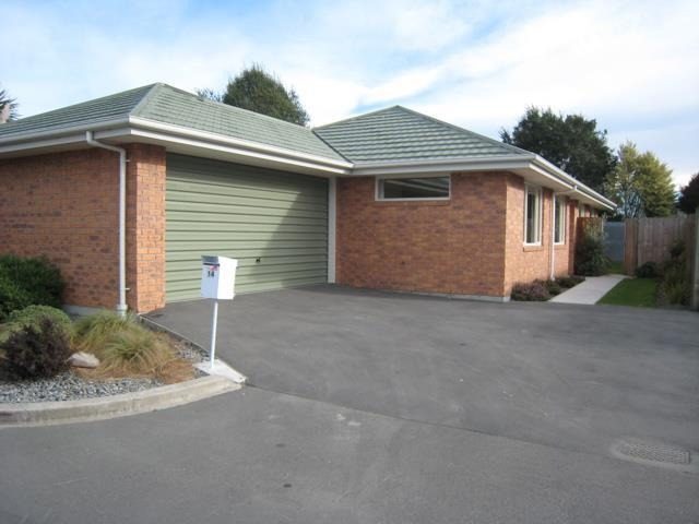 14 Kydd Lane, Hornby, Christchurch - Carousel 1