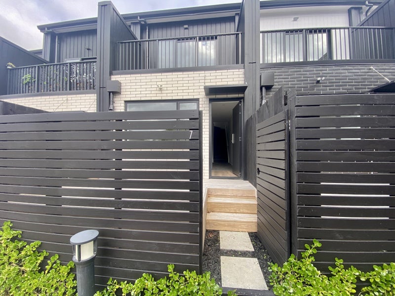 7 Meg Lane, Glen Eden, Auckland - Carousel 12