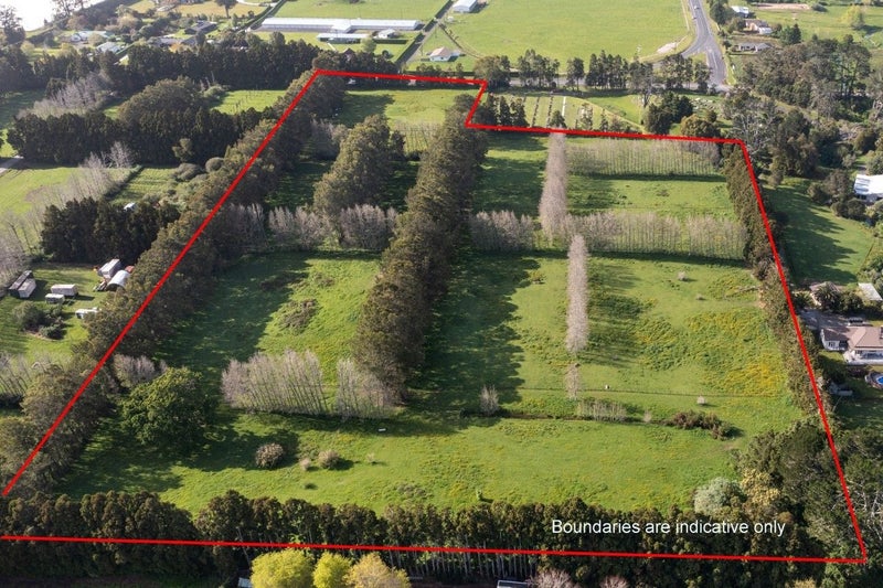 870 Waitakere Road, Kumeu, Kumeū - Carousel 2