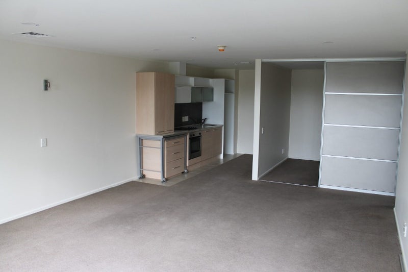 1H/16 Burton Street, Grafton, Auckland - Carousel 2