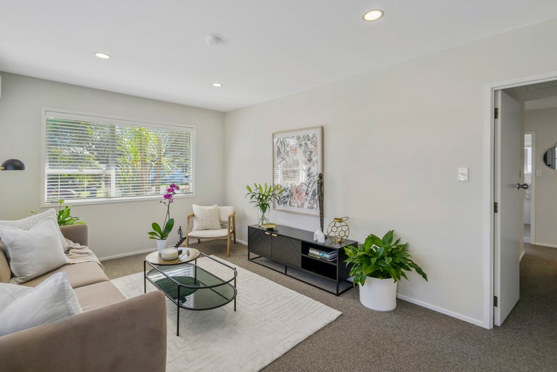 1/12 Hazelmere Road, Sandringham, Auckland - Carousel 1