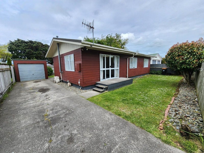 16A Aberdeen Avenue, Takaro, Palmerston North - Carousel 1