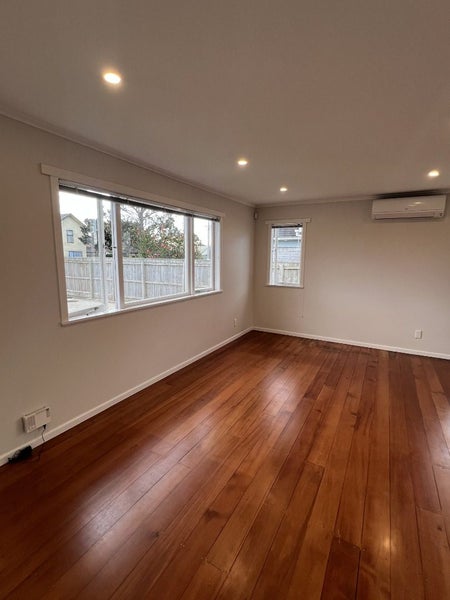 13 Convoy Lane, Otahuhu, Auckland - Carousel 2
