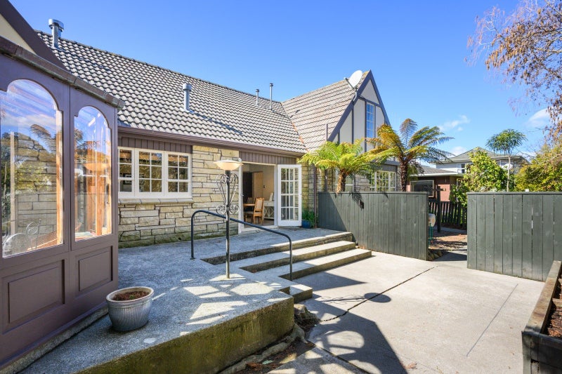 31 Redwood Grove, Hokowhitu, Palmerston North - Carousel 2