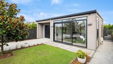 4 Leadership Crescent, Papakura, Papakura - Carousel 1