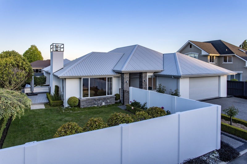 4 Rivers Edge, Northwood, Christchurch - Carousel 1