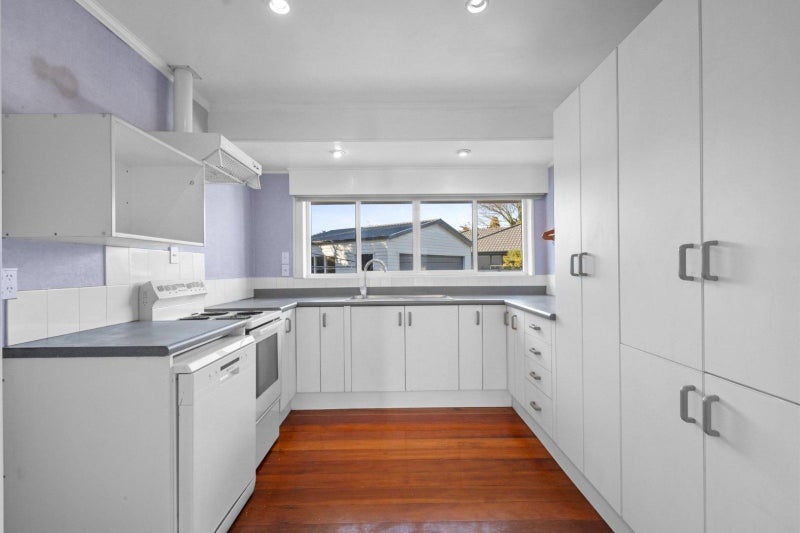 43 Sheffield Street, Awapuni, Palmerston North - Carousel 2