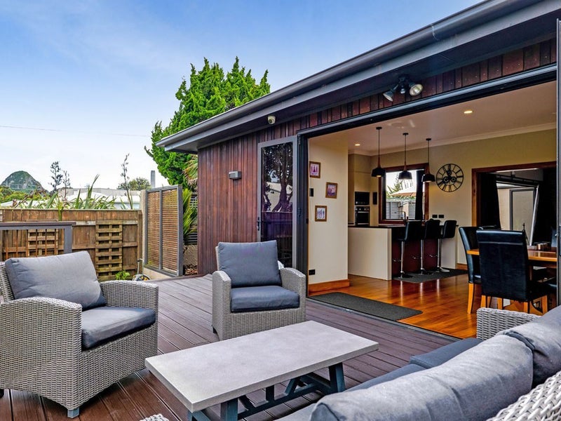 138 Ngamotu Road, Spotswood, New Plymouth - Carousel 1