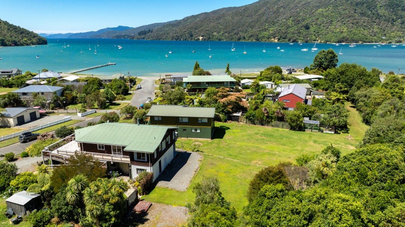 15 Thompson Place, Picton - Carousel 1
