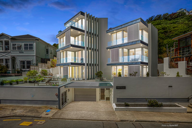 1A/22 Telford Terrace, Oriental Bay, Wellington - Carousel 17