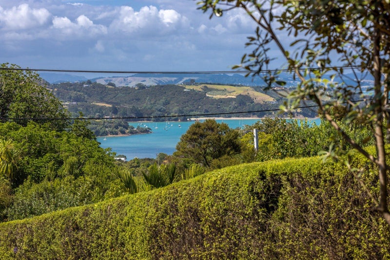 46 Junction Road, Palm Beach, Waiheke Island - Carousel 2
