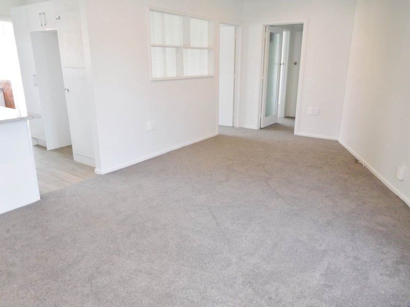3/21 Evelyn Place, Hillcrest, Auckland - Carousel 2