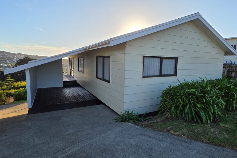 25 Pennant Grove, Titahi Bay, Porirua - Carousel 2