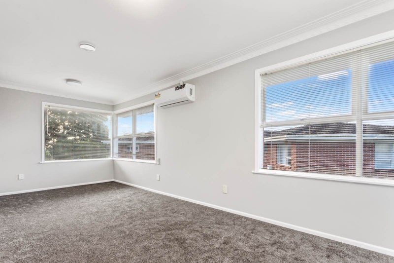 26 Warren Avenue, Three Kings, Auckland - Carousel 1