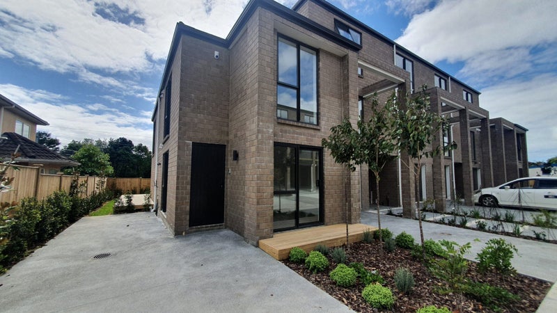 1131F New North Road, Mount Albert, Auckland - Carousel 1