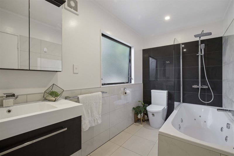 31A Renfrew Avenue, Sandringham, Auckland - Carousel 8