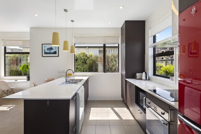 45 Apirana Avenue, Glen Innes, Auckland - Carousel 2