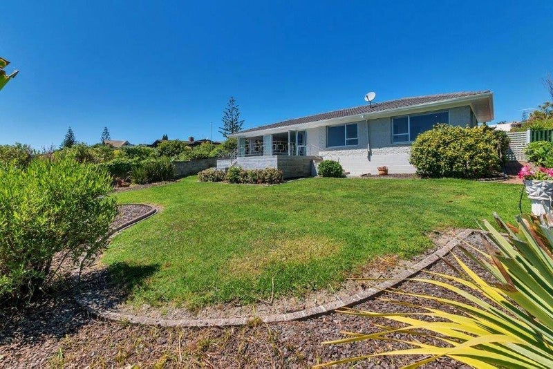 52 Pacific Parade, Army Bay, Whangaparaoa - Carousel 11