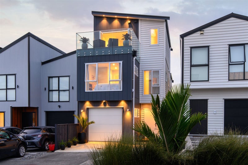 35 Matakohe Road, Westgate, Auckland - Carousel 2