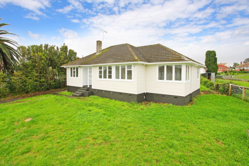 16 Epping Street, Glen Innes, Auckland - Carousel 2