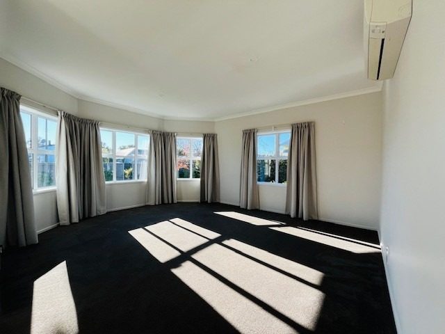 12 Laurence Street, Waltham, Christchurch - Carousel 2