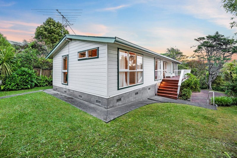 283A Beach Road, Campbells Bay, Auckland - Carousel 1