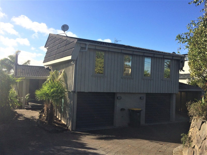 23 Churchill Road, Murrays Bay, Auckland - Carousel 2