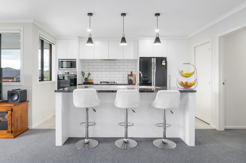 17 Branca Close, Fitzroy, Hamilton - Carousel 2