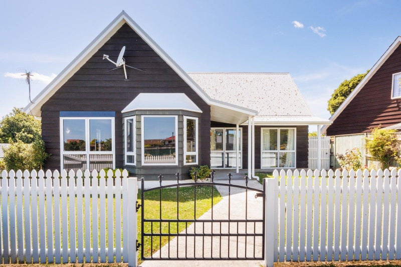 39 Rennie Avenue, Milson, Palmerston North - Carousel 17