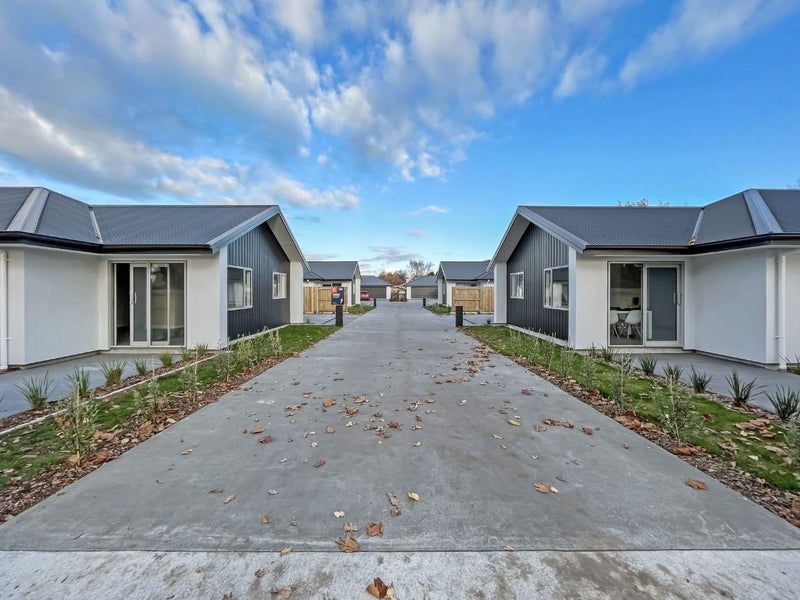 658B Pioneer Highway, Highbury, Palmerston North - Carousel 15