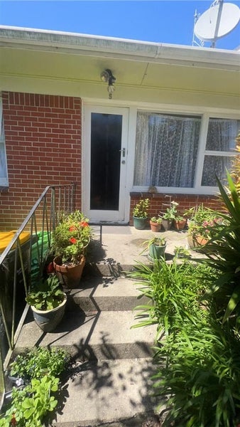 5/25 Corunna Road, Milford, Auckland - Carousel 2