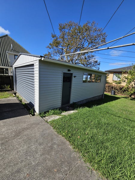 15 Pupuke Road, Birkenhead, Auckland - Carousel 16