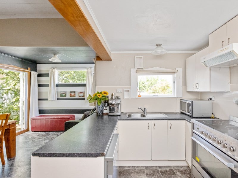 913 Churchill Street, Akina, Hastings - Carousel 2