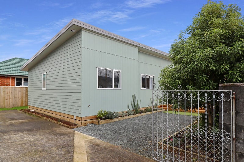 25 Moonshine Road, Trentham, Upper Hutt - Carousel 1