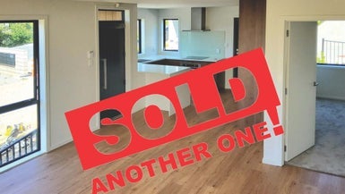 1 Timo Way, Flat Bush, Auckland - Carousel 1