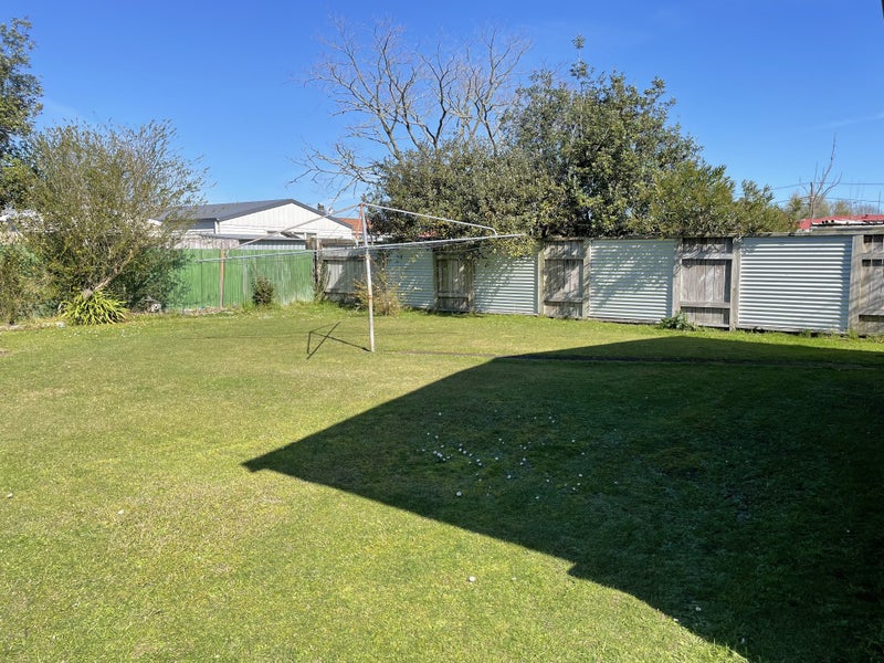 24 Marshall Street, Fairfield, Hamilton - Carousel 18