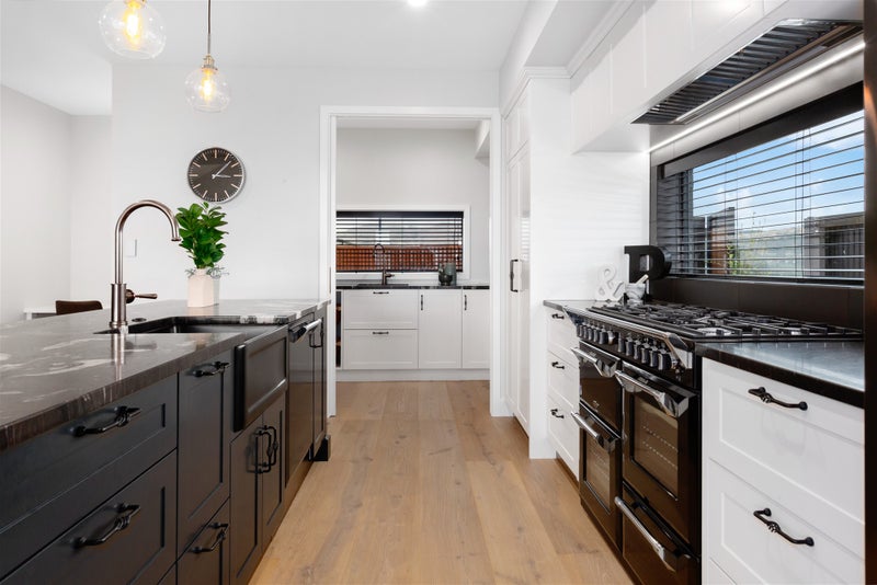 16 Rotorua Grove, Aotea, Porirua - Carousel 2